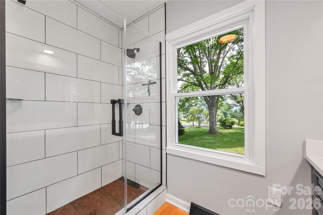 1110 Queentown Road, Canton, NC 28716