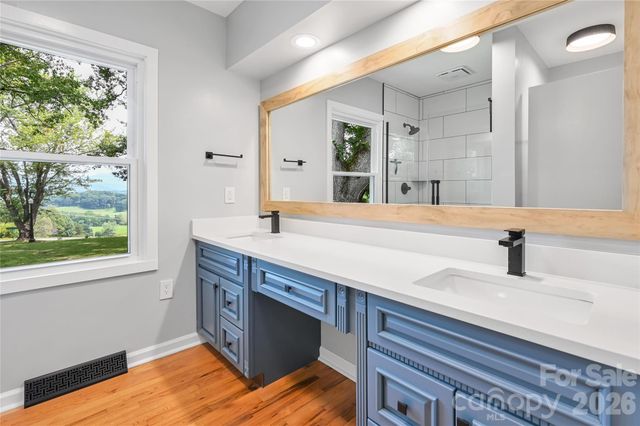 1110 Queentown Road, Canton, NC 28716