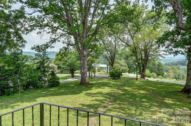 1110 Queentown Road, Canton, NC 28716