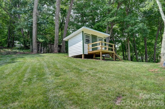 1110 Queentown Road, Canton, NC 28716