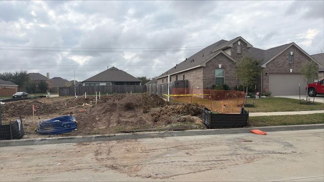 6603 Hidden Dunes Drive, Baytown, TX 77521