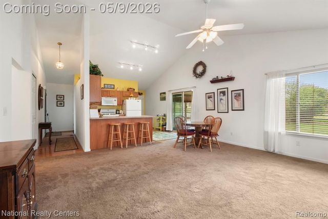 7221 Hawthorne Circle, Goodrich, MI 48438