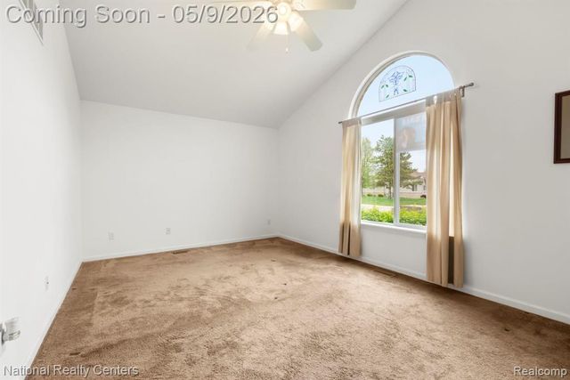 7221 Hawthorne Circle, Goodrich, MI 48438