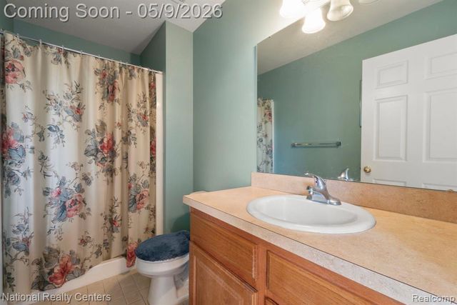7221 Hawthorne Circle, Goodrich, MI 48438