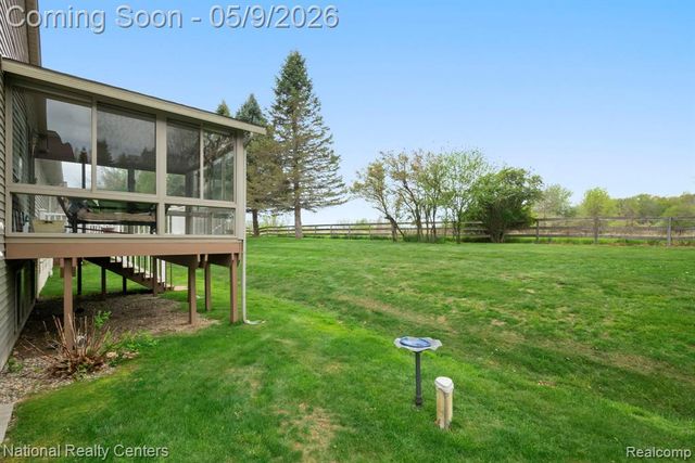7221 Hawthorne Circle, Goodrich, MI 48438