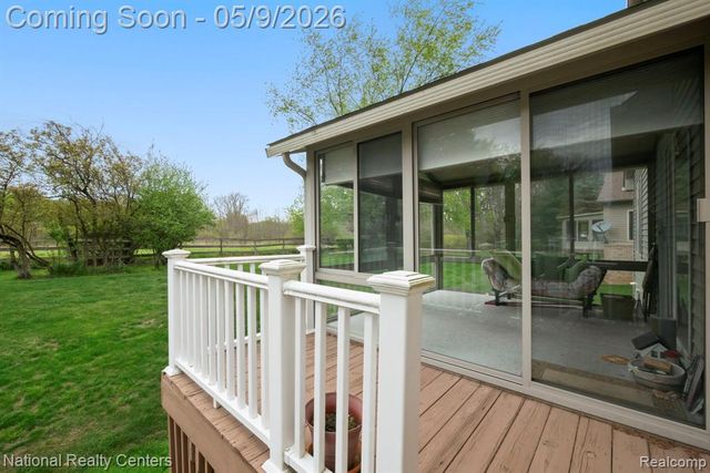 7221 Hawthorne Circle, Goodrich, MI 48438