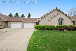 7221 Hawthorne Circle, Goodrich, MI 48438