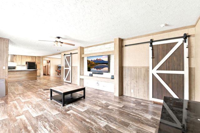 406 Baker Circle, Ames, TX 77575