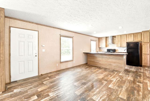 406 Baker Circle, Ames, TX 77575