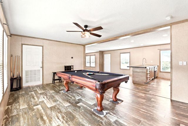 406 Baker Circle, Ames, TX 77575