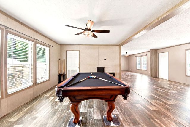 406 Baker Circle, Ames, TX 77575