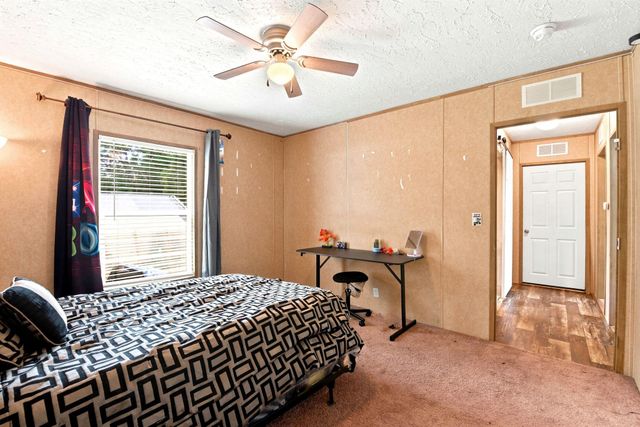 406 Baker Circle, Ames, TX 77575