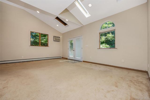 216 Woodbury Road, Woodbury, NY 11797