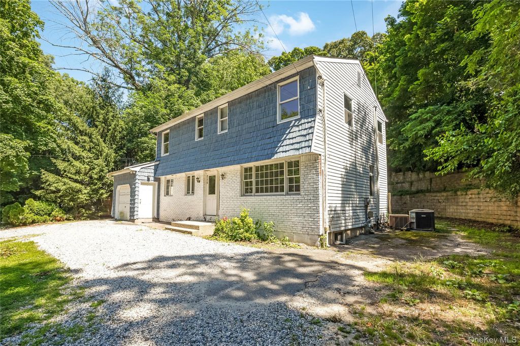 216 Woodbury Road, Woodbury, NY 11797 — photo 3