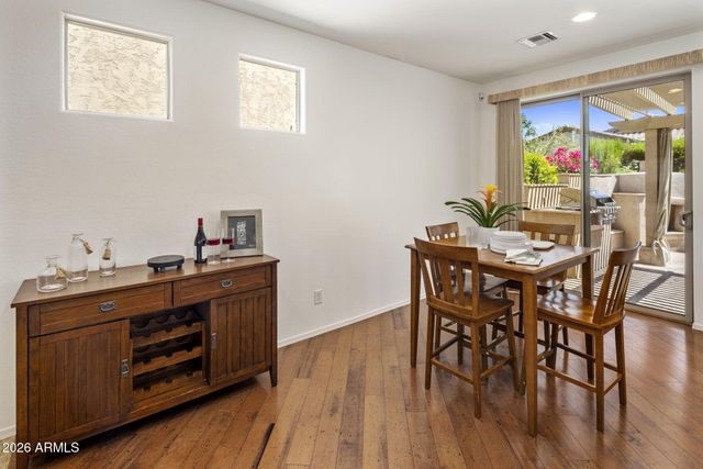 4637 E NARROWLEAF Drive, Gilbert, AZ 85298