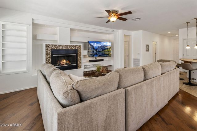 4637 E NARROWLEAF Drive, Gilbert, AZ 85298