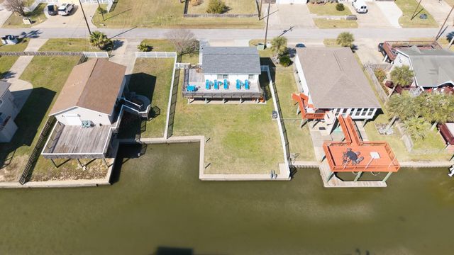 16531 Nassau Way, Jamaica Beach, TX 77554