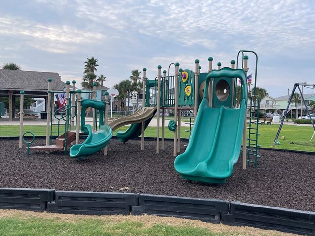 16531 Nassau Way, Jamaica Beach, TX 77554