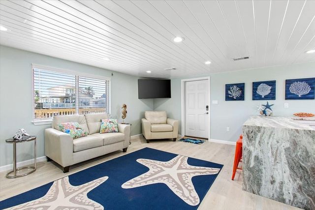 16531 Nassau Way, Jamaica Beach, TX 77554