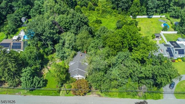 33 William St, Lincoln Park Boro, NJ 07035