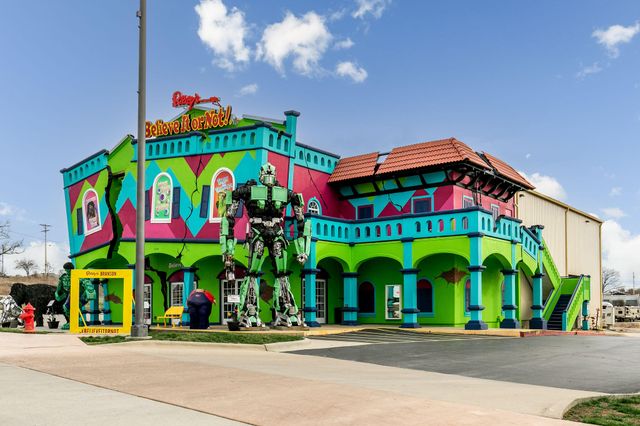 103 Garden Circle 110-3, Branson, MO 65616