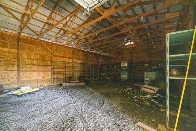 1370 MIDDLEBROOK RD, Staunton, VA 24401