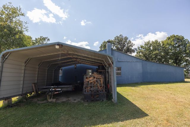 1370 MIDDLEBROOK RD, Staunton, VA 24401