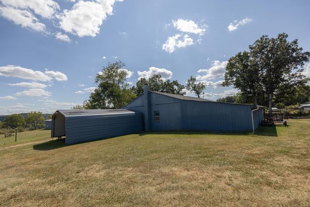 1370 MIDDLEBROOK RD, Staunton, VA 24401