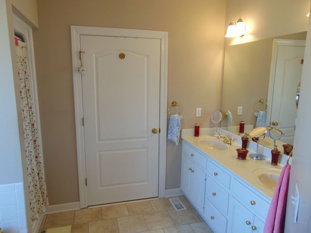 17 Eastridge Rd, Fayetteville, TN 37334