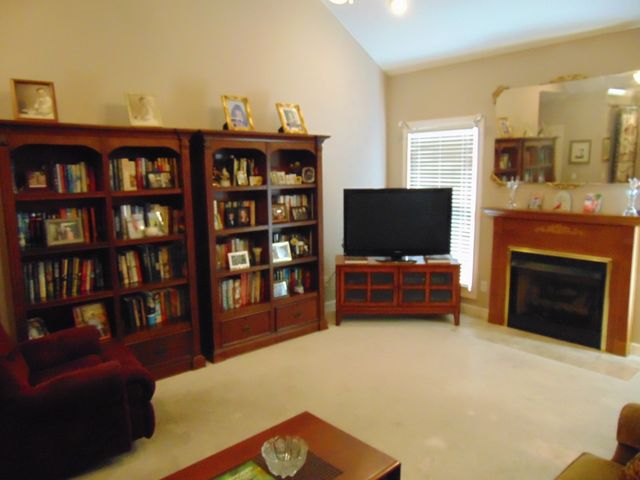 17 Eastridge Rd, Fayetteville, TN 37334