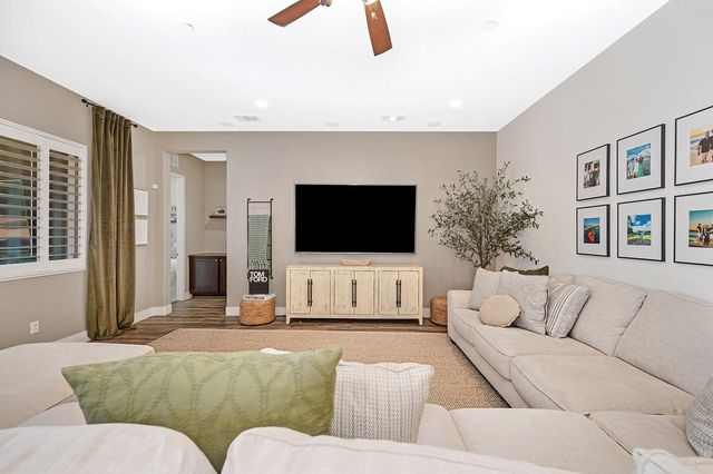 2225 Aiken Way, El Dorado Hills, CA 95762