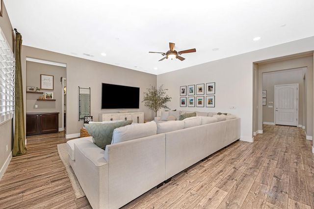 2225 Aiken Way, El Dorado Hills, CA 95762