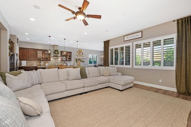 2225 Aiken Way, El Dorado Hills, CA 95762