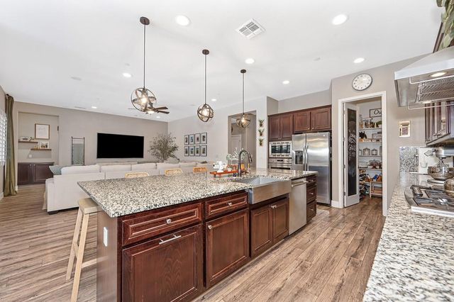 2225 Aiken Way, El Dorado Hills, CA 95762