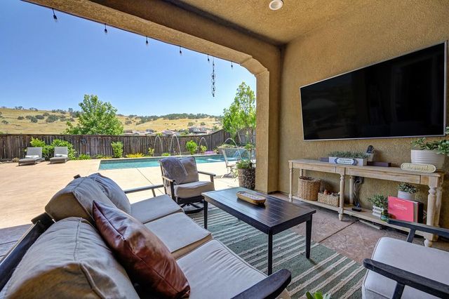 2225 Aiken Way, El Dorado Hills, CA 95762