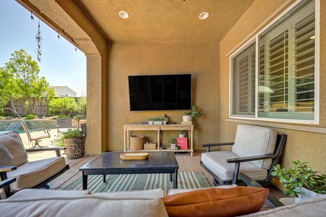 2225 Aiken Way, El Dorado Hills, CA 95762