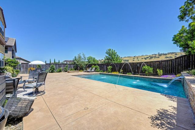 2225 Aiken Way, El Dorado Hills, CA 95762