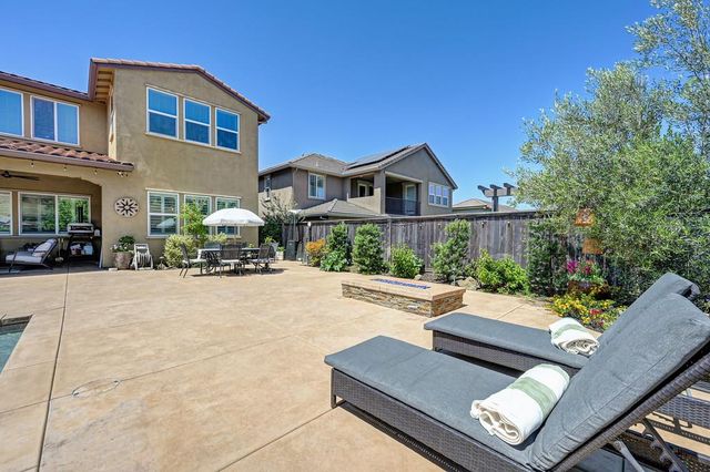 2225 Aiken Way, El Dorado Hills, CA 95762