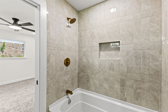 813 Misty Glen Drive, Desoto, TX 75115