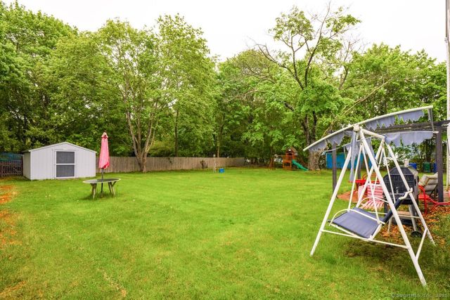 6 Oswegatchie Road, Waterford, CT 06385