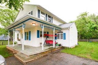 6 Oswegatchie Road, Waterford, CT 06385