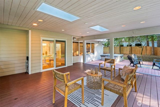 9446 Marlbrook Loop SE, Olympia, WA 98513