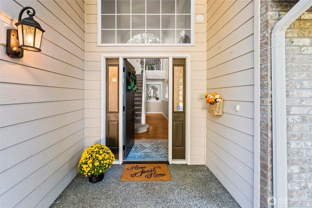 9446 Marlbrook Loop SE, Olympia, WA 98513