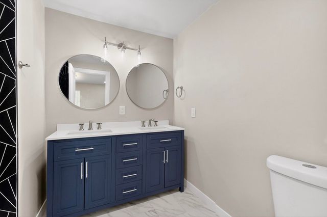 402 Hudson Avenue NW, Albuquerque, NM 87107