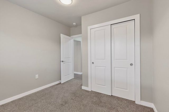 402 Hudson Avenue NW, Albuquerque, NM 87107