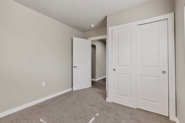 402 Hudson Avenue NW, Albuquerque, NM 87107