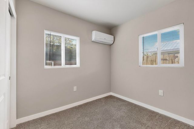 402 Hudson Avenue NW, Albuquerque, NM 87107