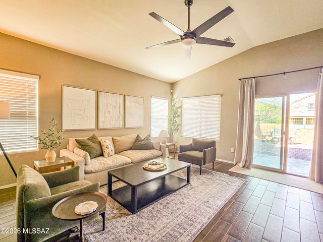 9072 W Birchover Drive, Marana, AZ 85653