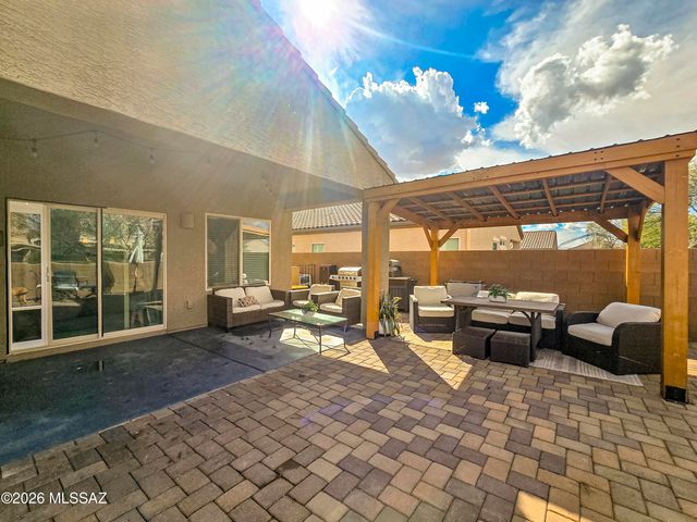 9072 W Birchover Drive, Marana, AZ 85653