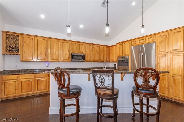 1005 Eaglewood Drive, Las Vegas, NV 89144